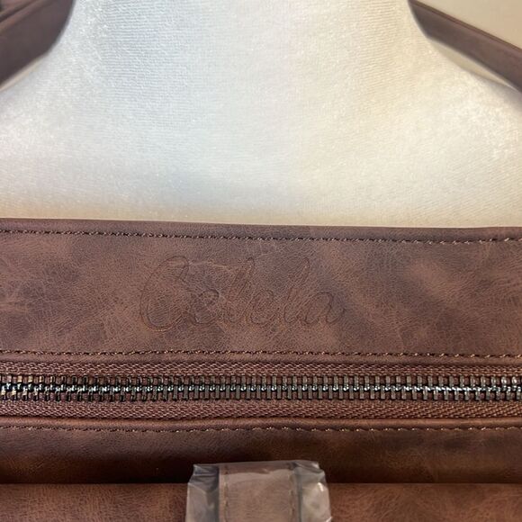 Celela Vegan Leather Cross Body Bag with Adjustable Strap ~ Classic Design - Picture 5 of 10